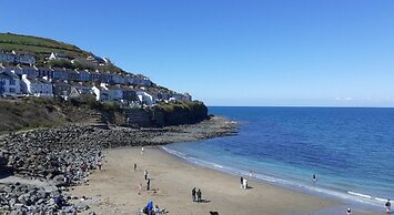 Haven Caravan Sleeps 6 Pet Friendly