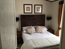 Haven Caravan Sleeps 6 Pet Friendly