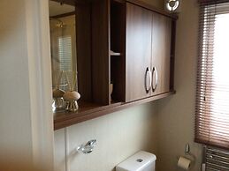 Haven Caravan Sleeps 6 Pet Friendly