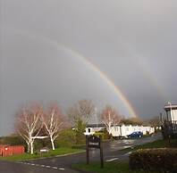 Haven Caravan Sleeps 6 Pet Friendly