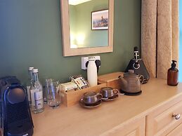 Afallon Townhouse