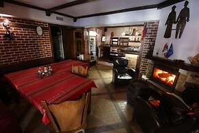 Fox House