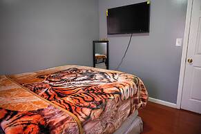 Divine Villa and Resorts- 67 Sherman Ave