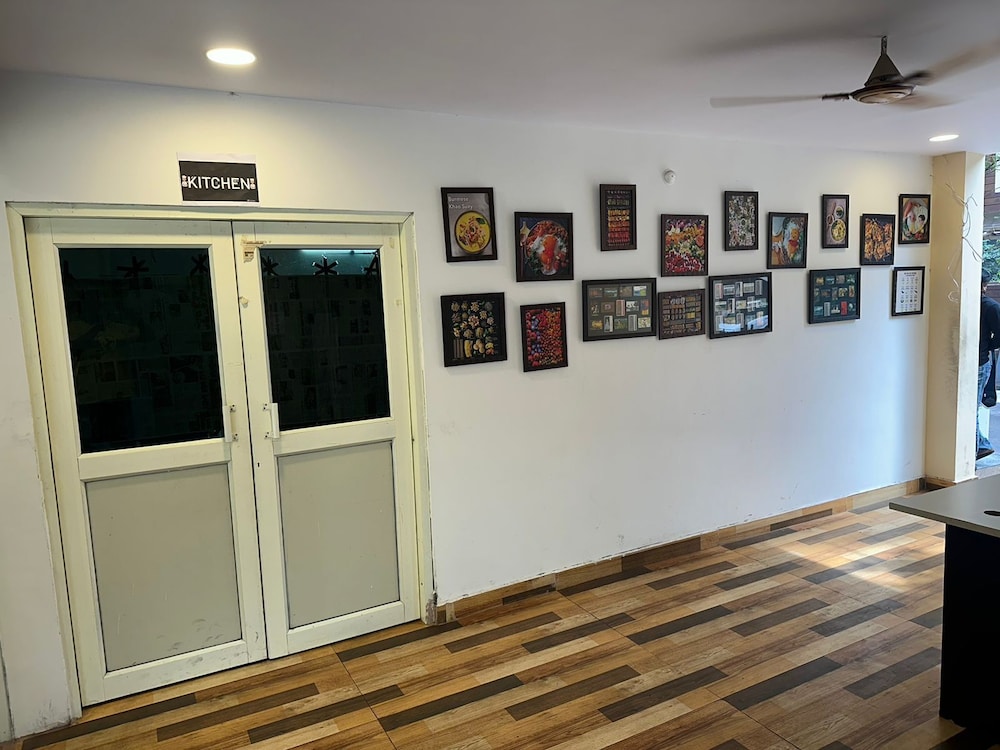 Hotel Star Inn
