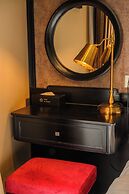 Bay Luxury Beijing Hotel