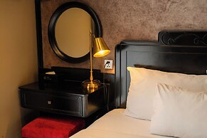 Bay Luxury Beijing Hotel