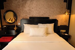 Bay Luxury Beijing Hotel