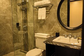 Bay Luxury Beijing Hotel