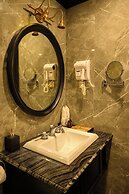 Bay Luxury Beijing Hotel