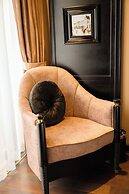 Bay Luxury Beijing Hotel