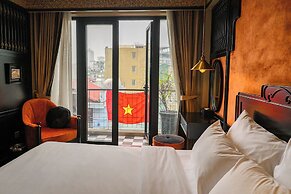 Bay Luxury Beijing Hotel