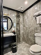 Bay Luxury Beijing Hotel