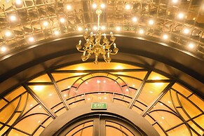 Bay Luxury Beijing Hotel