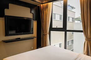 Bay Luxury Beijing Hotel