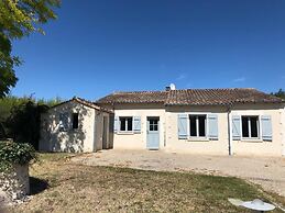Luxurious Villa With Terrace in the Rural Chalais
