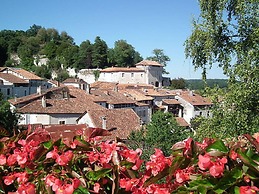 Luxurious Villa With Terrace in the Rural Chalais