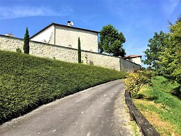 Luxurious Villa With Terrace in the Rural Chalais
