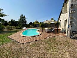 Luxurious Villa With Terrace in the Rural Chalais