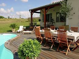 Luxurious Villa With Terrace in the Rural Chalais