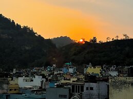 Wanna stay haridwar