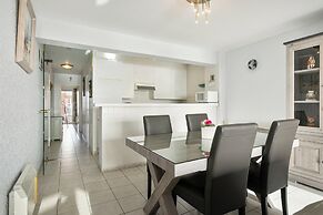 Apartment in Blankenberge With Marina Views