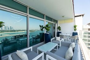 Urban 1BR Palm Apt w Beach Access