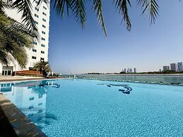 Urban 1BR Palm Apt w Beach Access