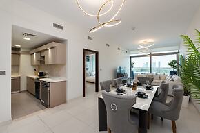 Urban 1BR Palm Apt w Beach Access