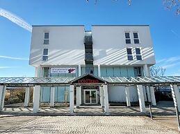 DORMERO Hotel Weingarten