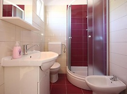 Holiday House Neda