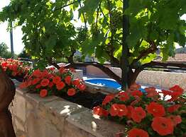 Holiday House Neda