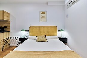 Apartamentos Beatriz by gaiarooms