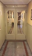 Hostal Guzman El Bueno by gaiarooms