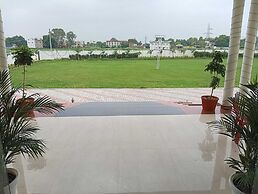 Hotel Atharv By GRB