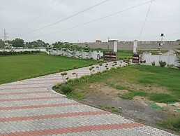 Hotel Atharv By GRB