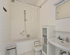 Apartment in Blankenberge With Sea Views