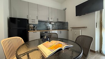 M P Beach House in Diano Marina