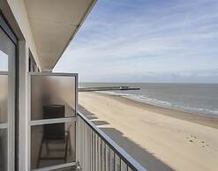 Studio in Blankenberge With Sea Views