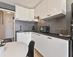 Studio in Blankenberge With Sea Views