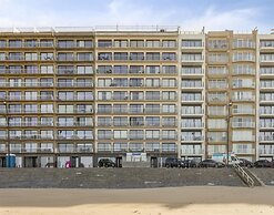 Studio in Blankenberge With Sea Views