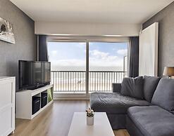 Studio in Blankenberge With Sea Views