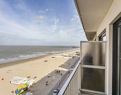 Studio in Blankenberge With Sea Views