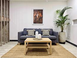w Divine Loft w Perfect Deco in Cali