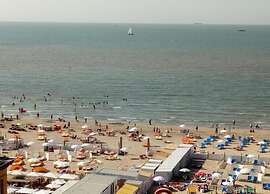 Apartment in Blankenberge With Sea Views