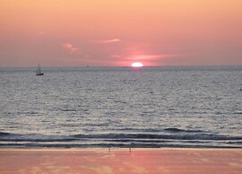 Flat in Blankenberge With Ocean Views