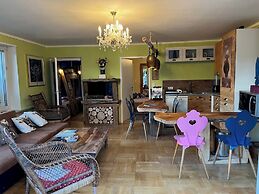 Glückliche Kuh-Villa
