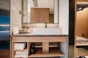 Holiday Inn Express Yueyang Pingjiang by IHG