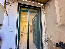 Life in Naples