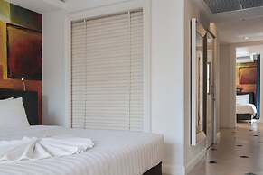 Skye Hotel Bangkok