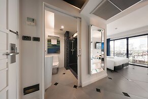 Skye Hotel Bangkok